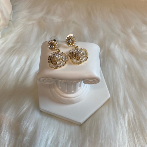 Camellia Pearl Drop Earrings - Picture 2 of 6